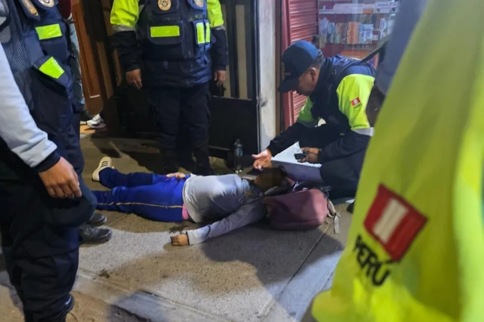 ¡INDIGNANTE! ESCOLARES FUERON ABANDONADAS Y LES NEGARON ATENCIÓN MÉDICA PESE A ESTAR EN ESTADO CRÍTICO